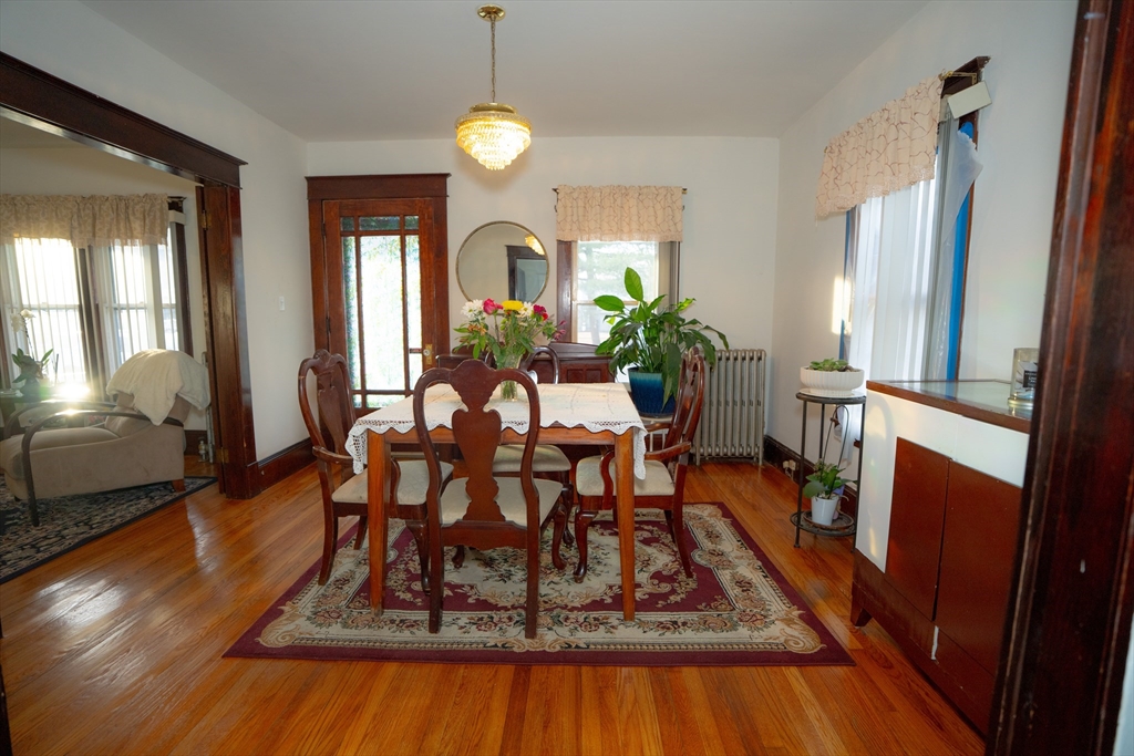 23 Wildermere Street Chicopee, MA 01020 - Photo 9 of 31