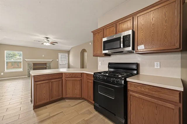 $1,800 | 926 Dracena Court, Richmond, TX 77406