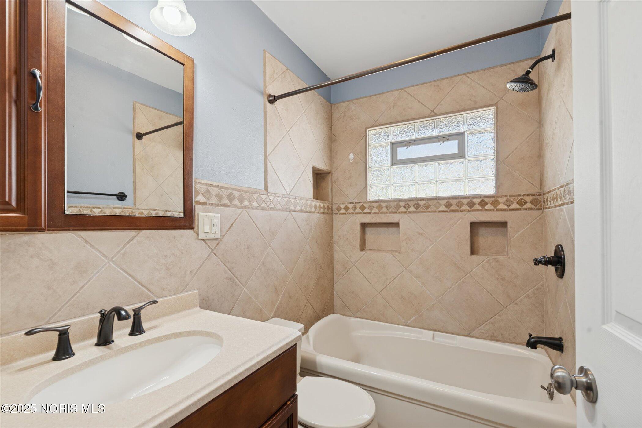 5835 Davis Road Whitehouse, OH 43571 - Photo 23 of 41 23-5835-Davis-Rd-Windowstill