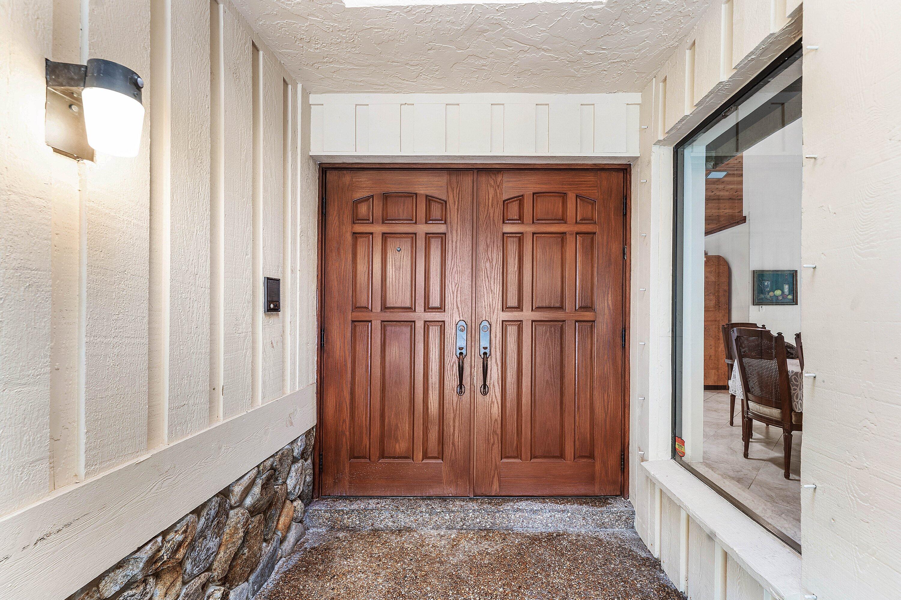 4299 Northwest 26th Avenue Boca Raton, FL 33434 - Photo 4 of 46 005-4299Northwest26thAvenue-BocaRaton-FL