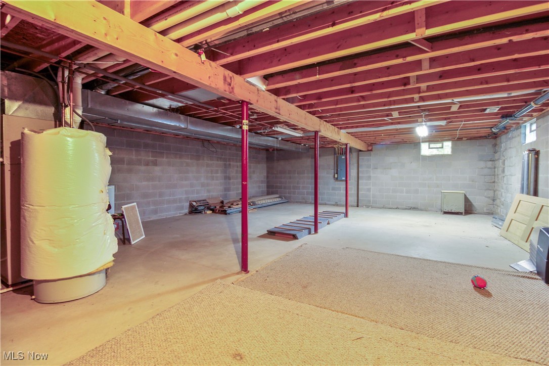 2632 Berry Road Akron, OH 44320 - Photo 30 of 39 Basement featuring electric panel