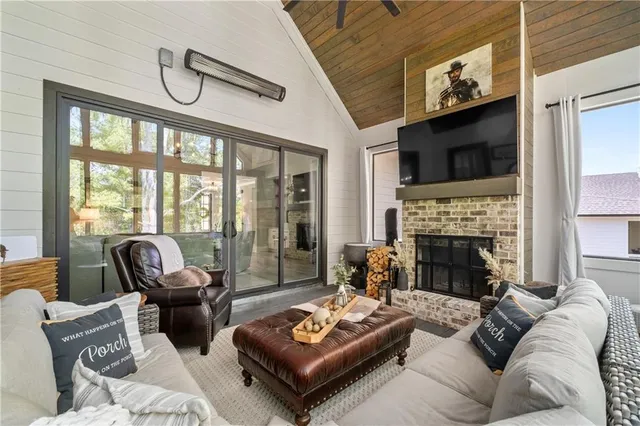 $850,000 | 7018 Hammock Trail, Gainesville, GA 30506