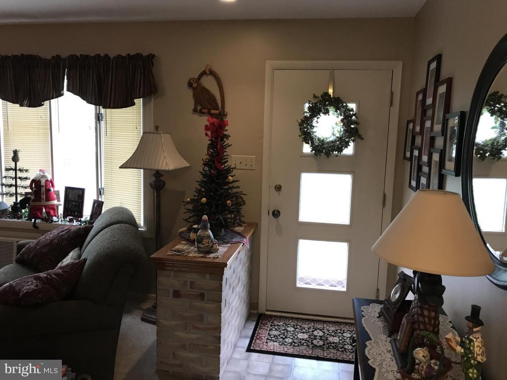 2090 Jarvis Road Lancaster, PA 17601 - Photo 2 of 27 Gallery Image 2