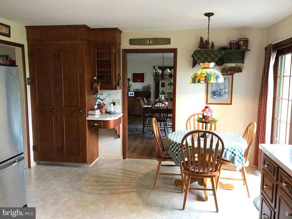 2090 Jarvis Road Lancaster, PA 17601 - Photo 6 of 27 Gallery Image 6
