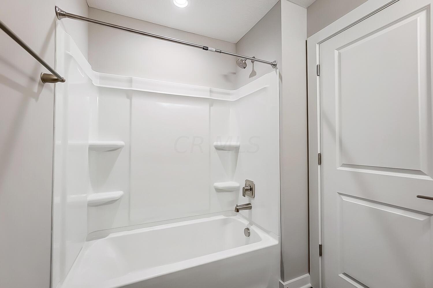 101 Lenell Loop Delaware, OH 43015 - Photo 20 of 24 50040748-033 (3)