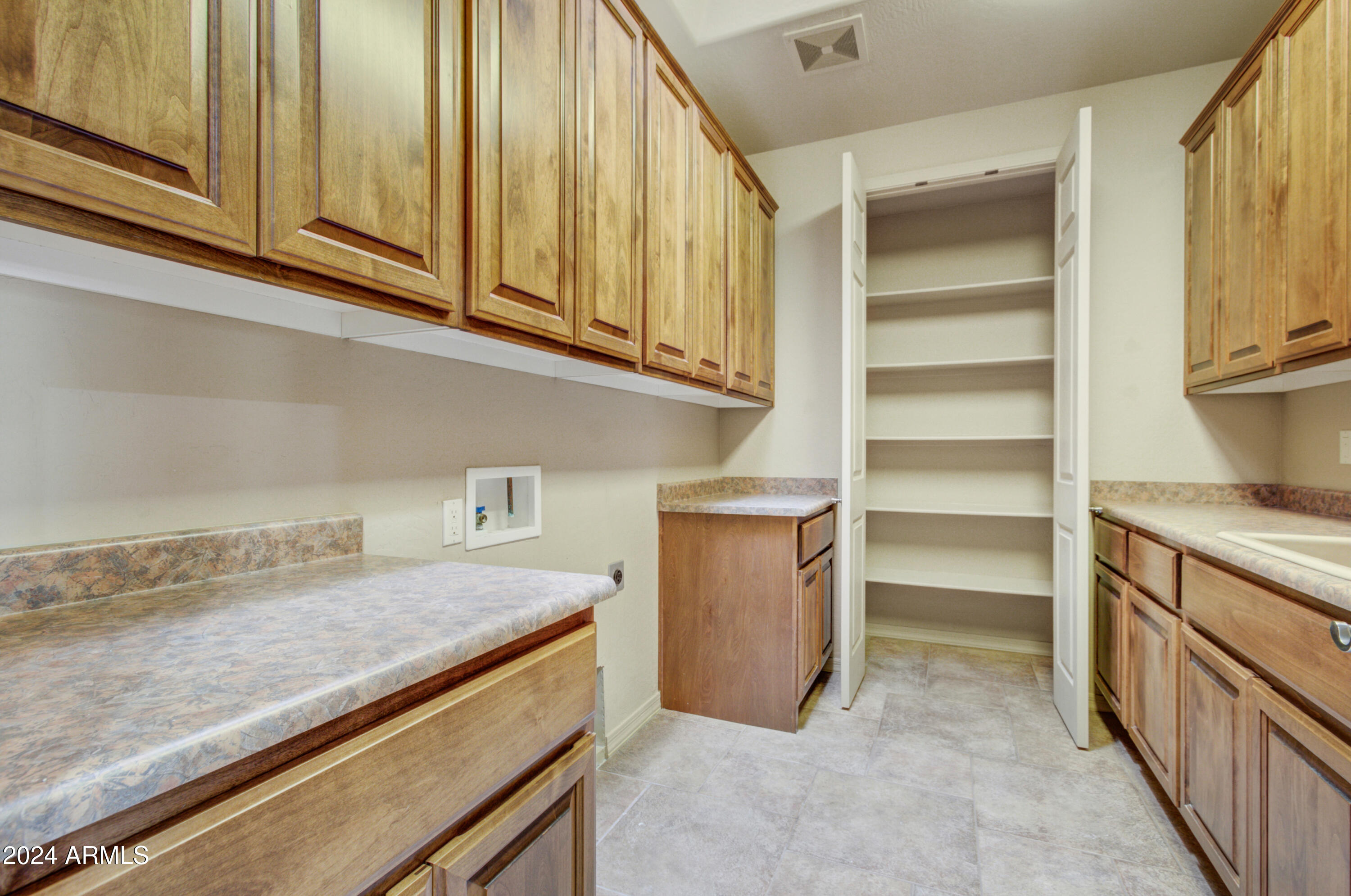 19028 East Picacho Road Rio Verde, AZ 85263 - Photo 19 of 33 019_Utility Room