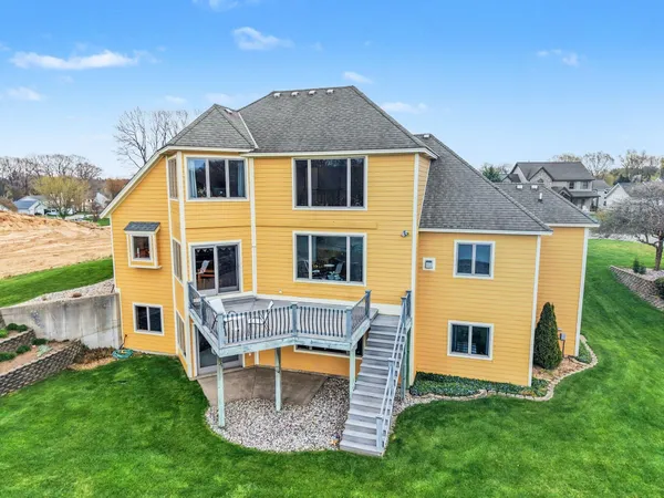 $825,000 | 2213 North Bristol Street, Holland, MI 49424