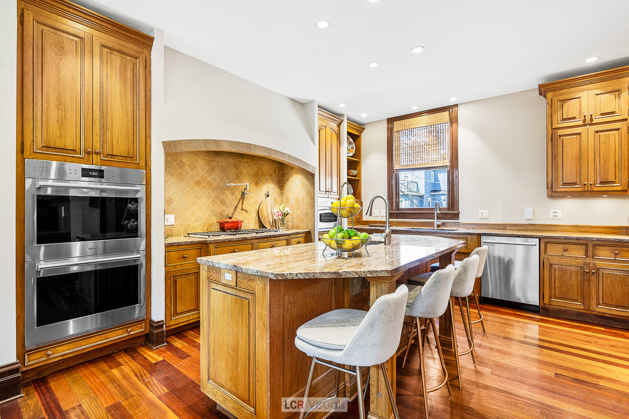 115 Wesley Avenue Oak Park, IL 60302 - Photo 12 of 36