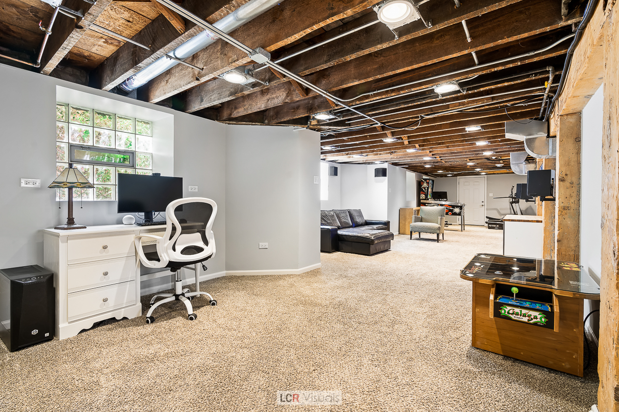 115 Wesley Avenue Oak Park, IL 60302 - Photo 22 of 36