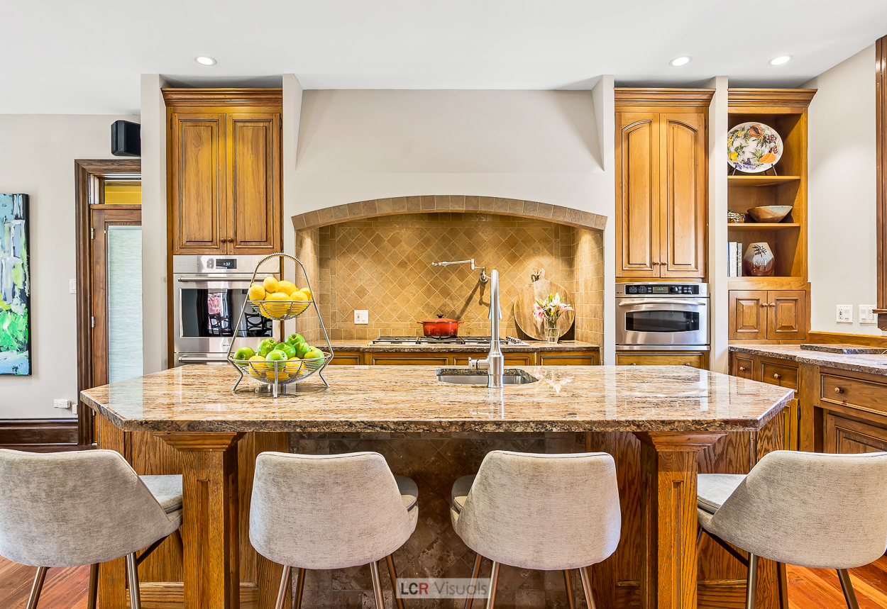 115 Wesley Avenue Oak Park, IL 60302 - Photo 10 of 36