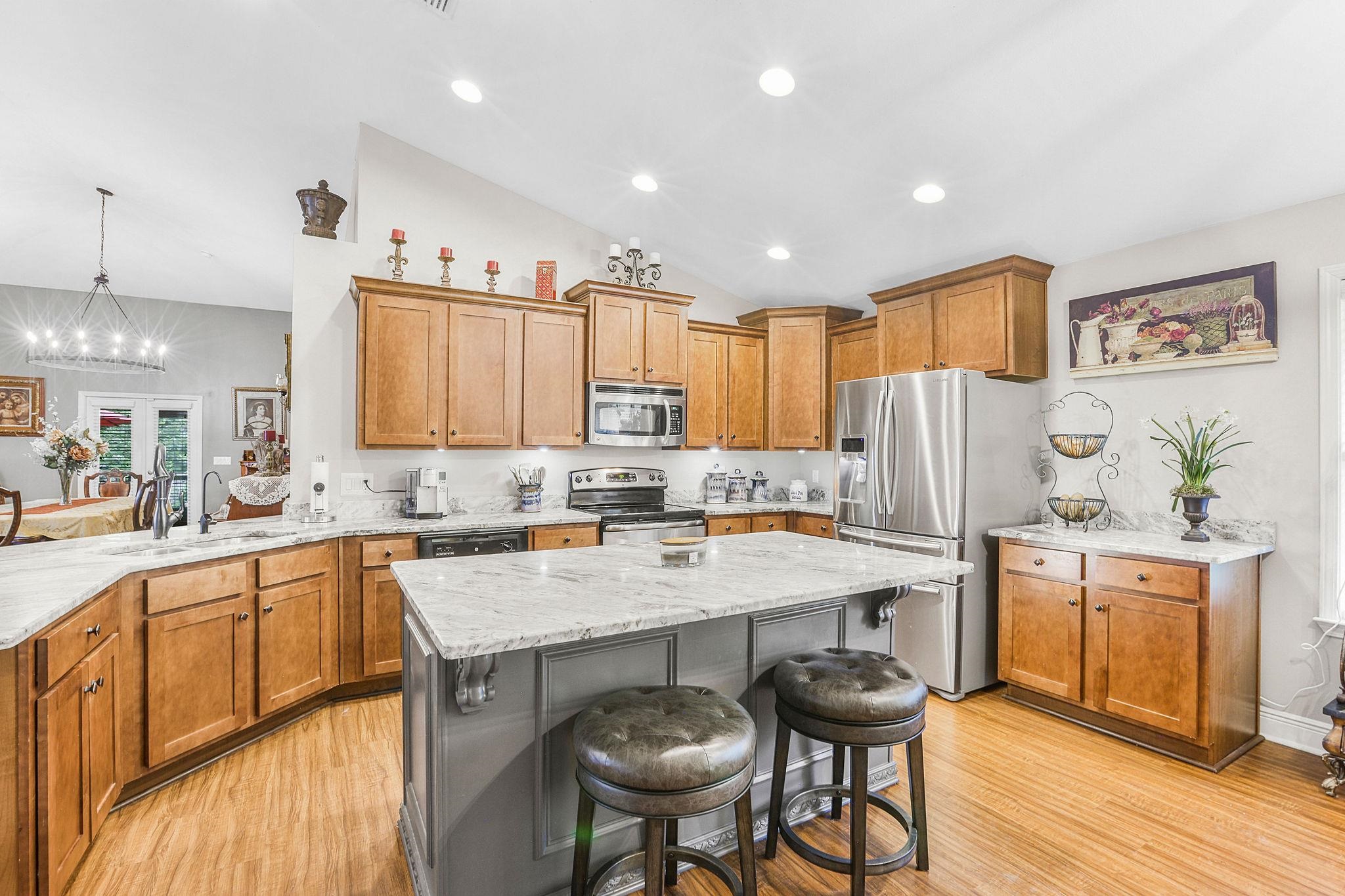 511 Charing Cross Street Fairhope, AL 36532 - Photo 4 of 19