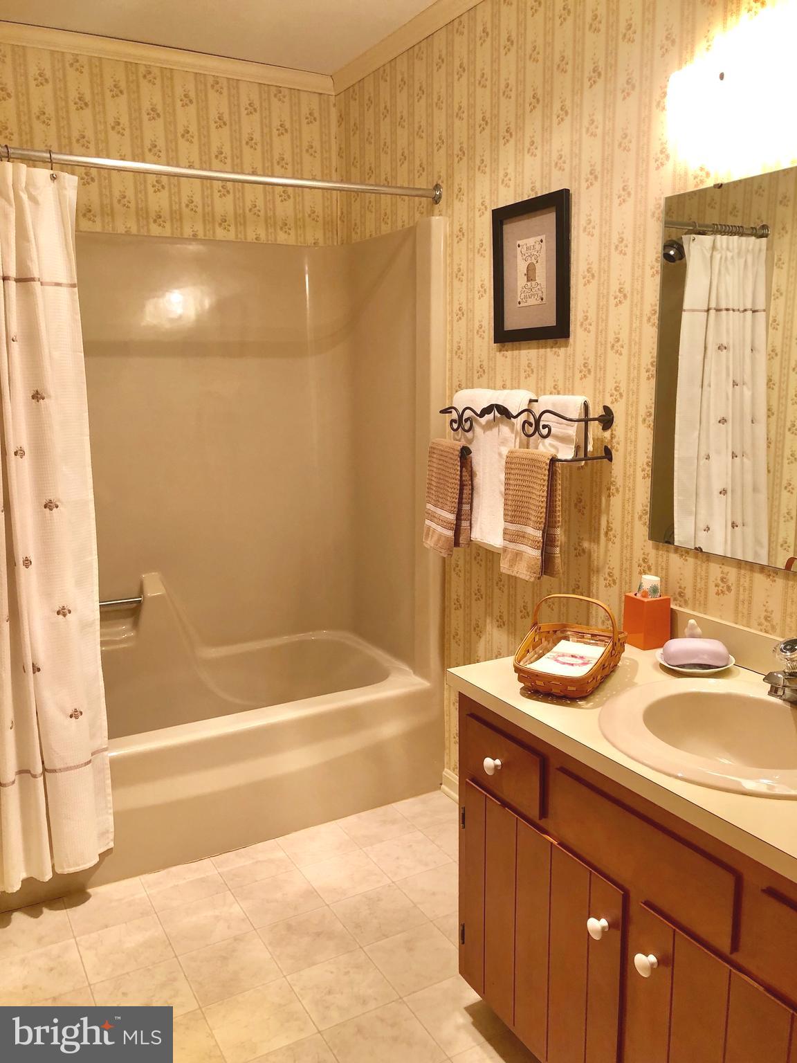 206 Cove Road Queenstown, MD 21658 - Photo 15 of 29 Hall Bath