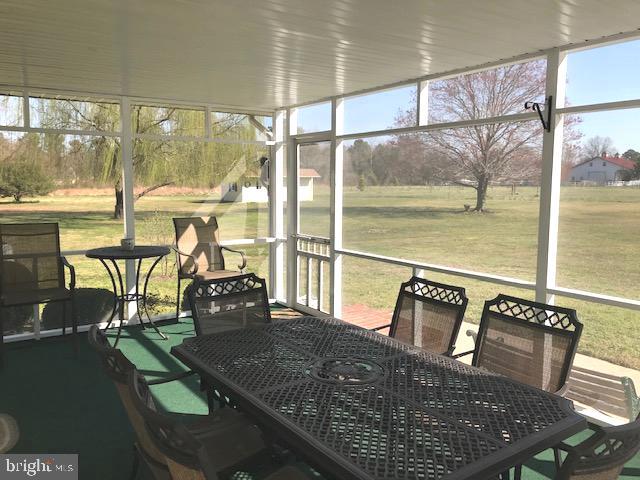 206 Cove Road Queenstown, MD 21658 - Photo 22 of 29 Screened In Porch Perfecr for Crab Feasts!