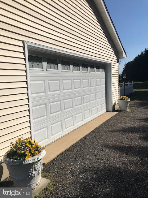 206 Cove Road Queenstown, MD 21658 - Photo 26 of 29 Two Car Side Entry Garage