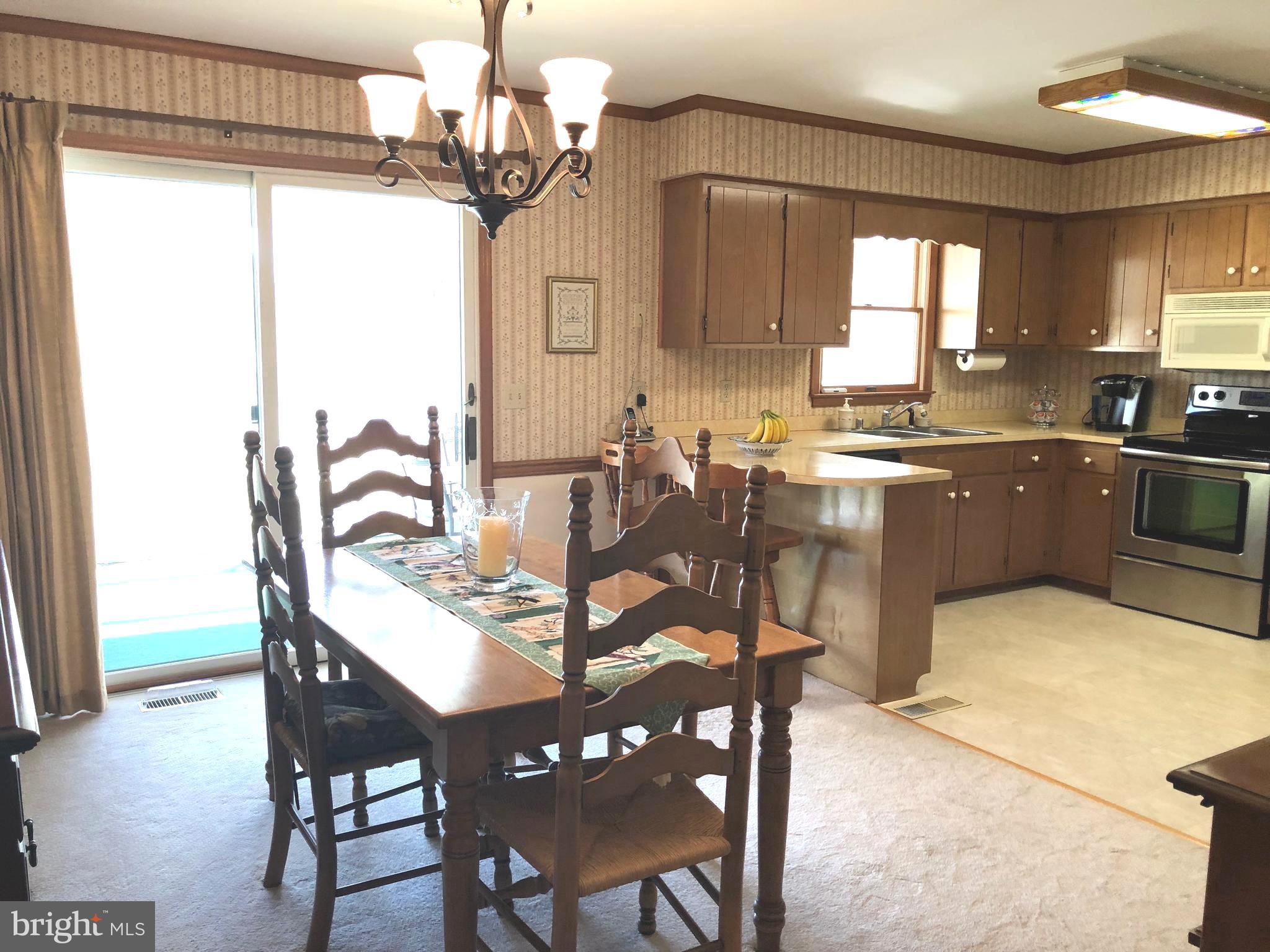 206 Cove Road Queenstown, MD 21658 - Photo 10 of 29 Eat In Kitchen