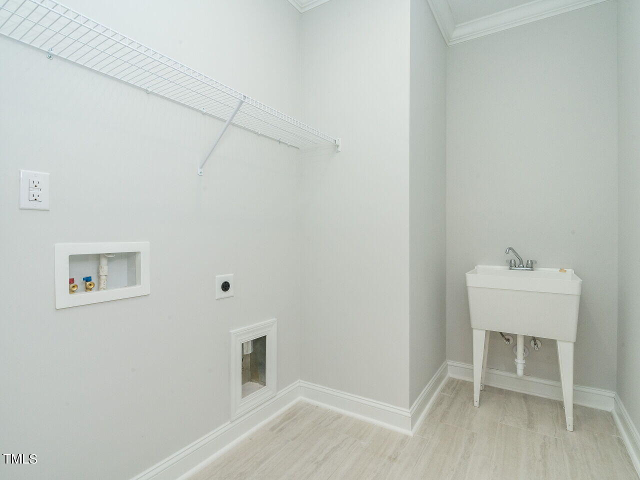 172 Mahogany Run Raleigh, NC 27610 - Photo 17 of 31 Large Laundry