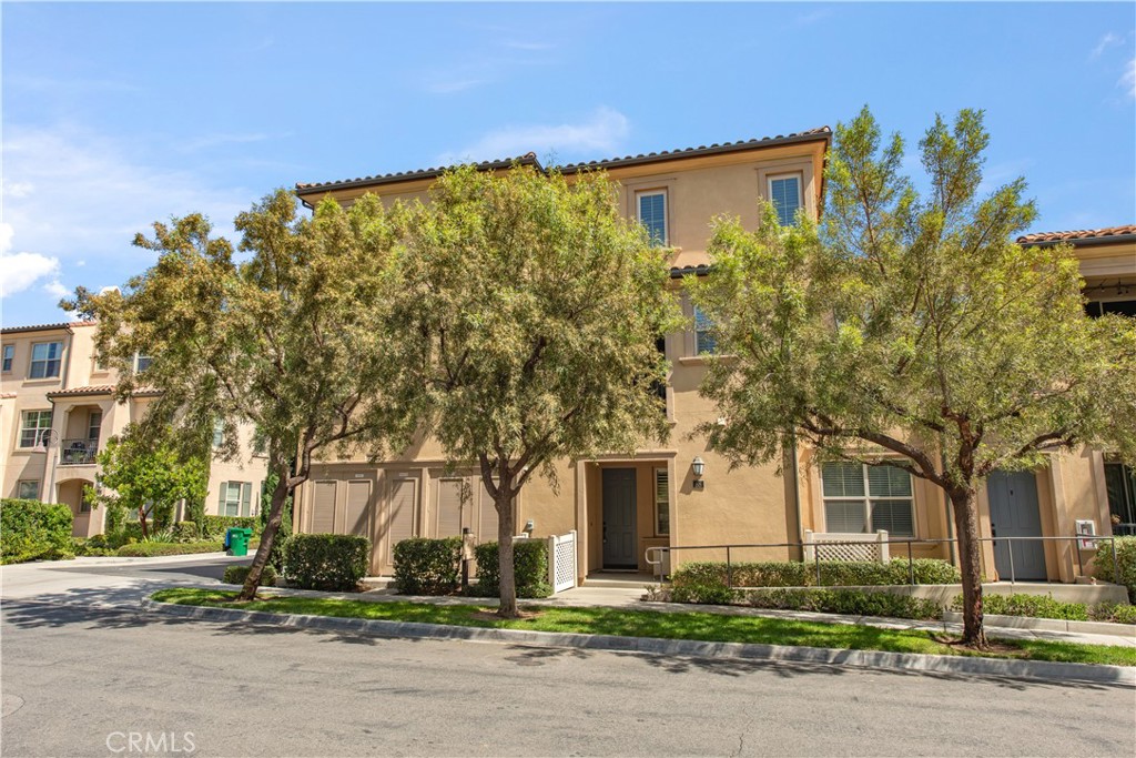 68 Origin Irvine, CA 92618 - Photo 1 of 43 front view of a house with a street