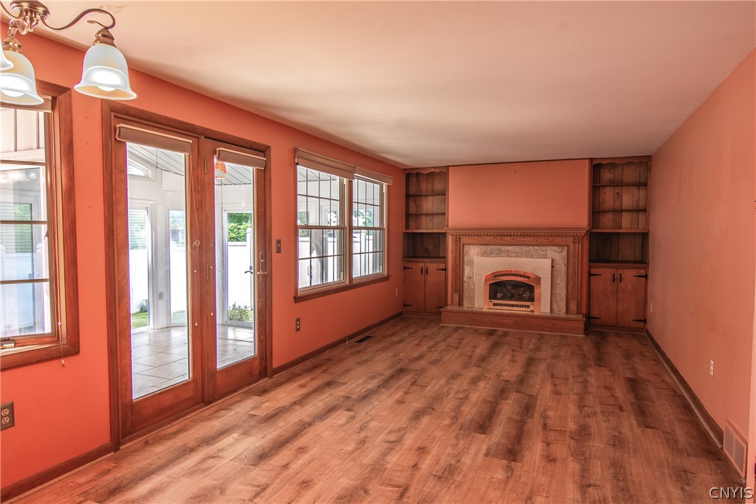 203 Ruth Road Clay, NY 13212 - Photo 9 of 34
