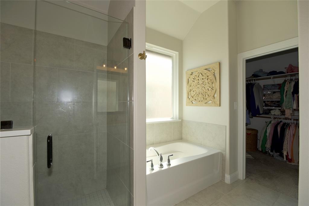 528 Mustang Lane Pilot Point, TX 76258 - Photo 17 of 25