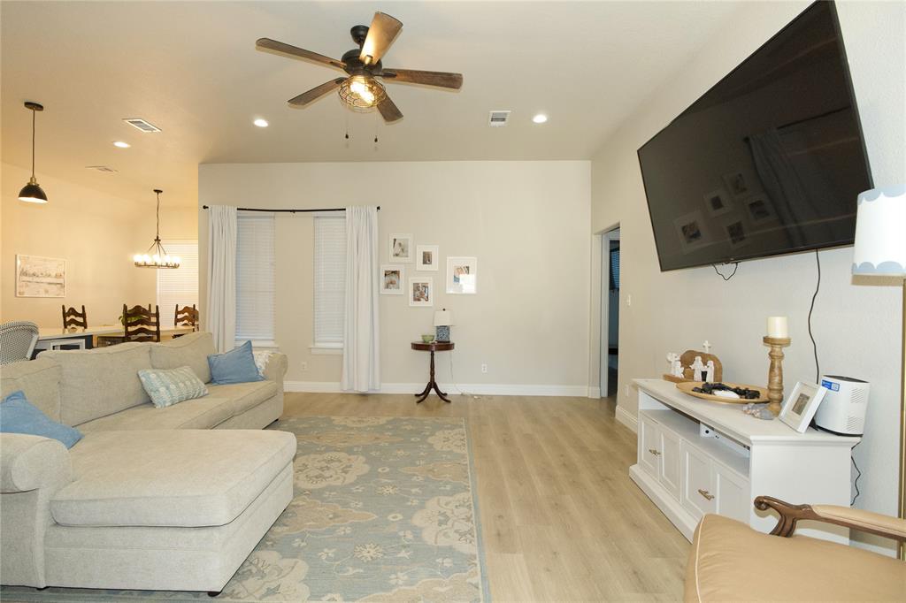 528 Mustang Lane Pilot Point, TX 76258 - Photo 2 of 25