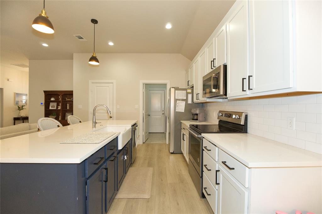 528 Mustang Lane Pilot Point, TX 76258 - Photo 9 of 25