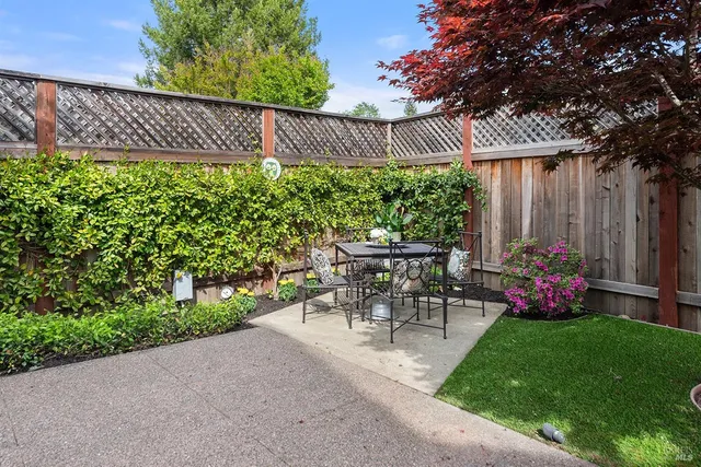 $1,279,000 | 5426 Spring Lake Court, Santa Rosa, CA 95409