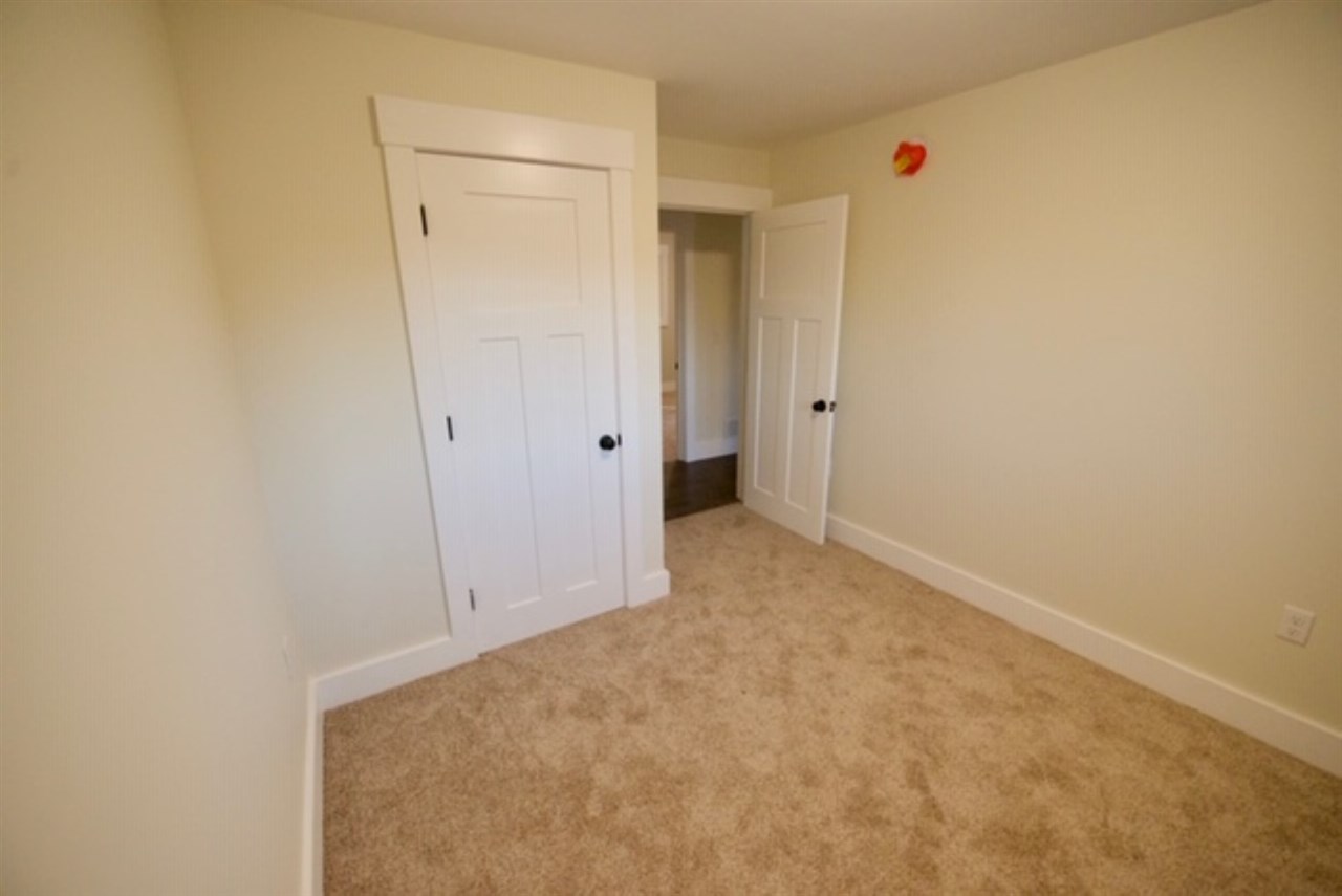 594 South Mammoth Road Manchester, NH 03109 - Photo 11 of 13