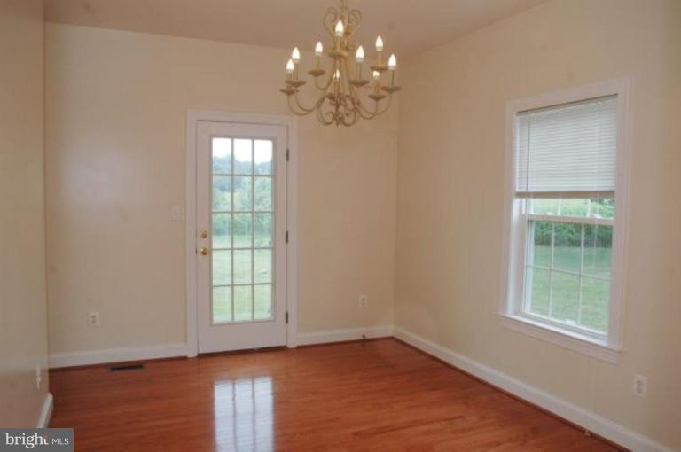 800 Bayard Road Lothian, MD 20711 - Photo 3 of 16 Dining Room