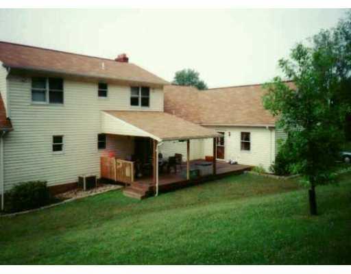 262 Roupe Road Eighty Four, PA 15330 - Photo 2 of 8