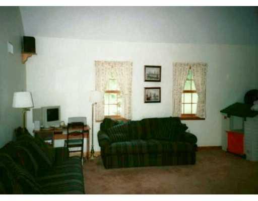 262 Roupe Road Eighty Four, PA 15330 - Photo 5 of 8