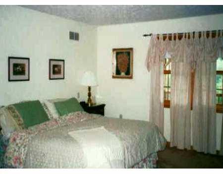 262 Roupe Road Eighty Four, PA 15330 - Photo 7 of 8