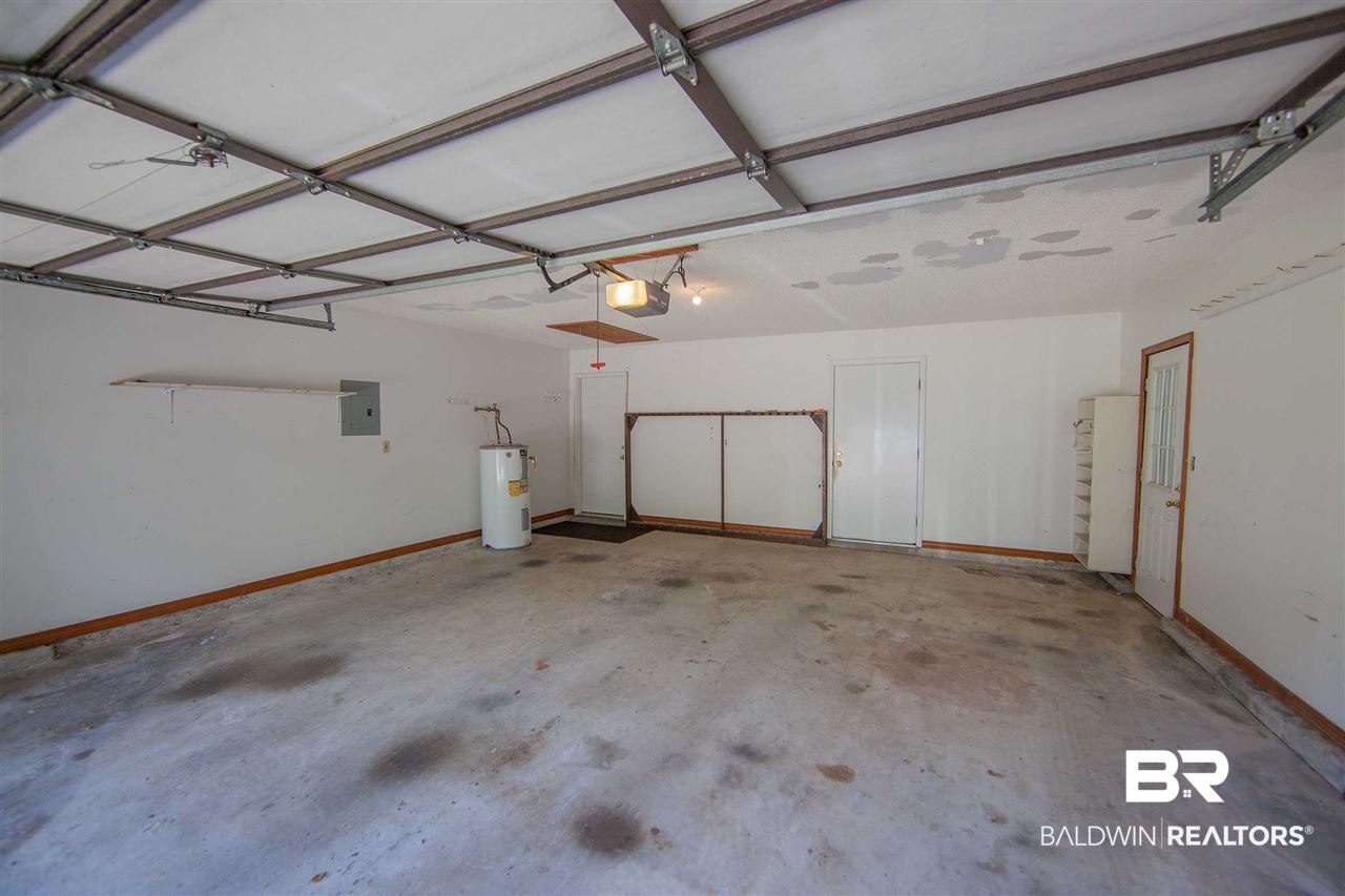 7447 Oak Drive Foley, AL 36535 - Photo 41 of 42 Double Garage