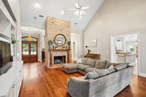 $815,000 | 192 Glendurgan Way, Madisonville, LA 70447
