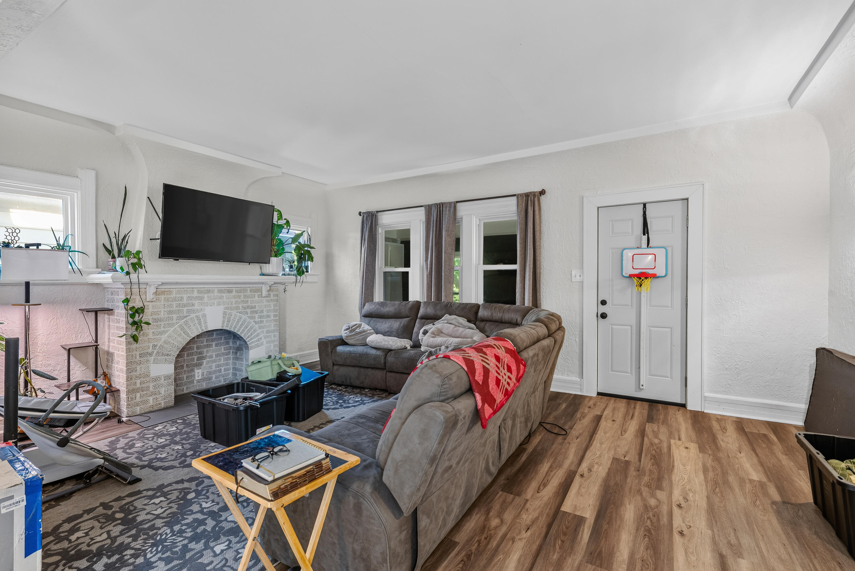 2467 West Cherry Street Milwaukee, WI 53205 - Photo 8 of 25 2467 W Cherry St-2