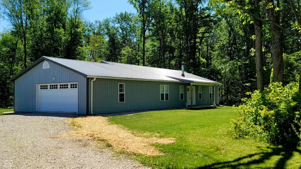 $425,000 | 3370 North County Road 300 East, North Vernon, IN 47265