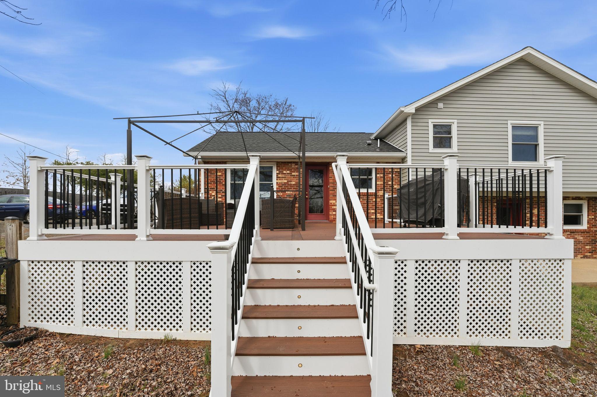 4051 Ringwood Road Nokesville, VA 20181 - Photo 52 of 58 a view of a house with wooden floor