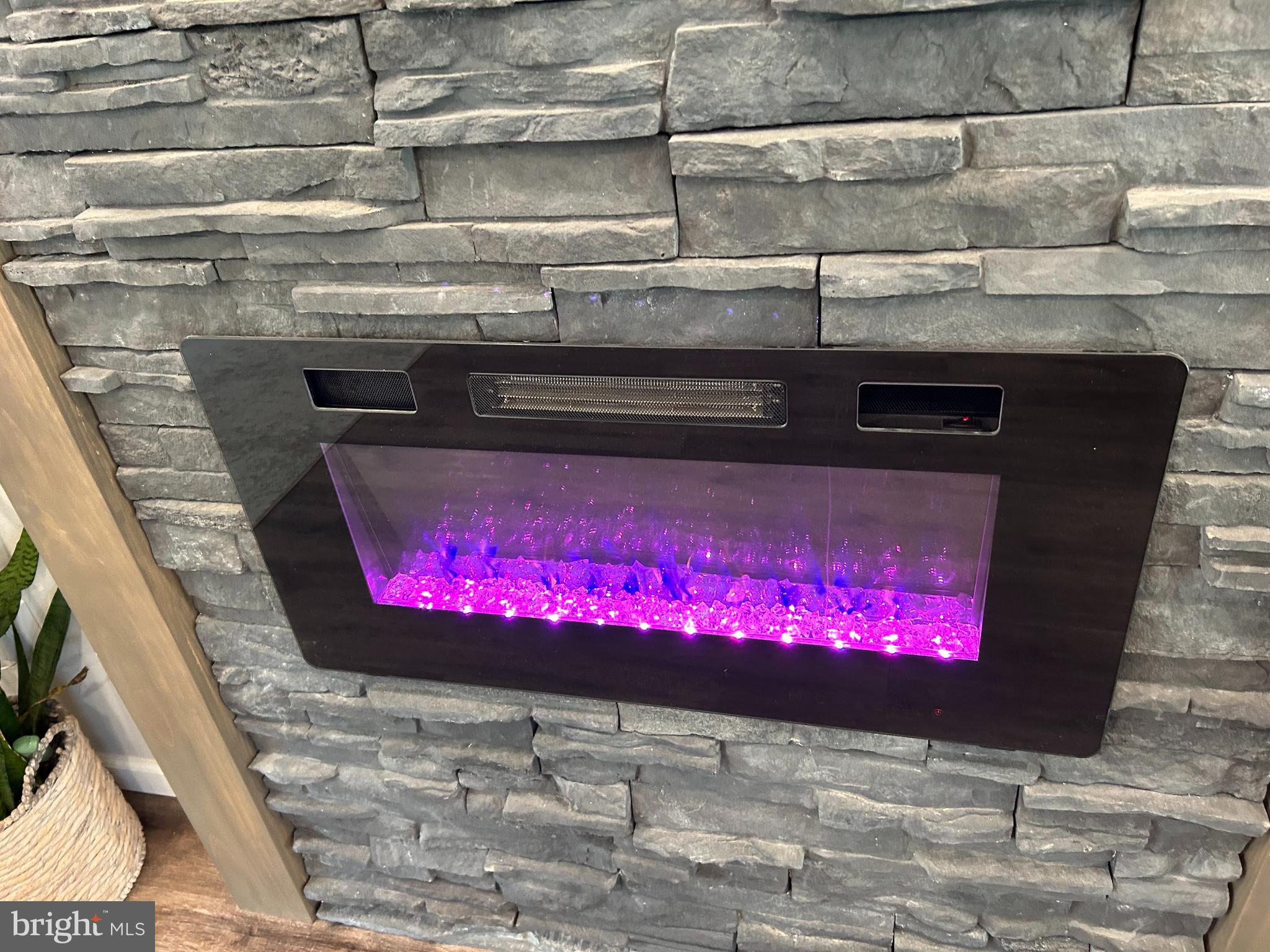 1932 Split Rock Road Lancaster, PA 17601 - Photo 18 of 51 Electric fireplace