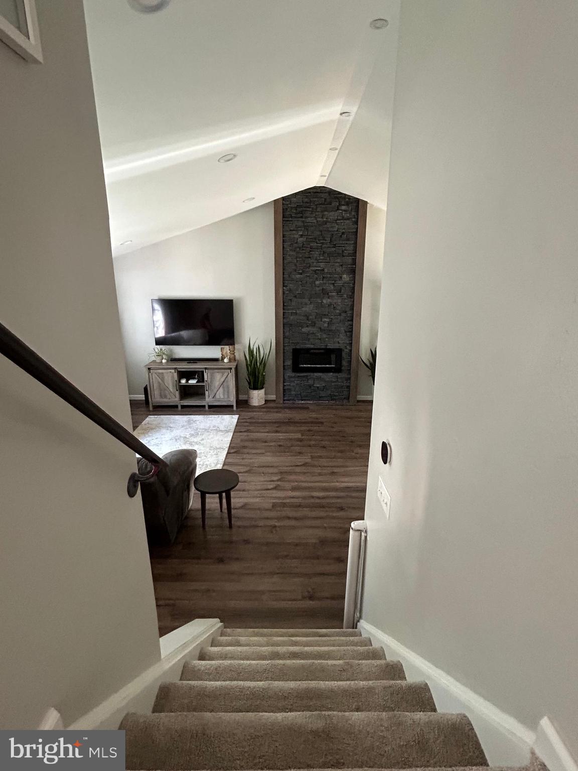 1932 Split Rock Road Lancaster, PA 17601 - Photo 36 of 51 Stairs to main living