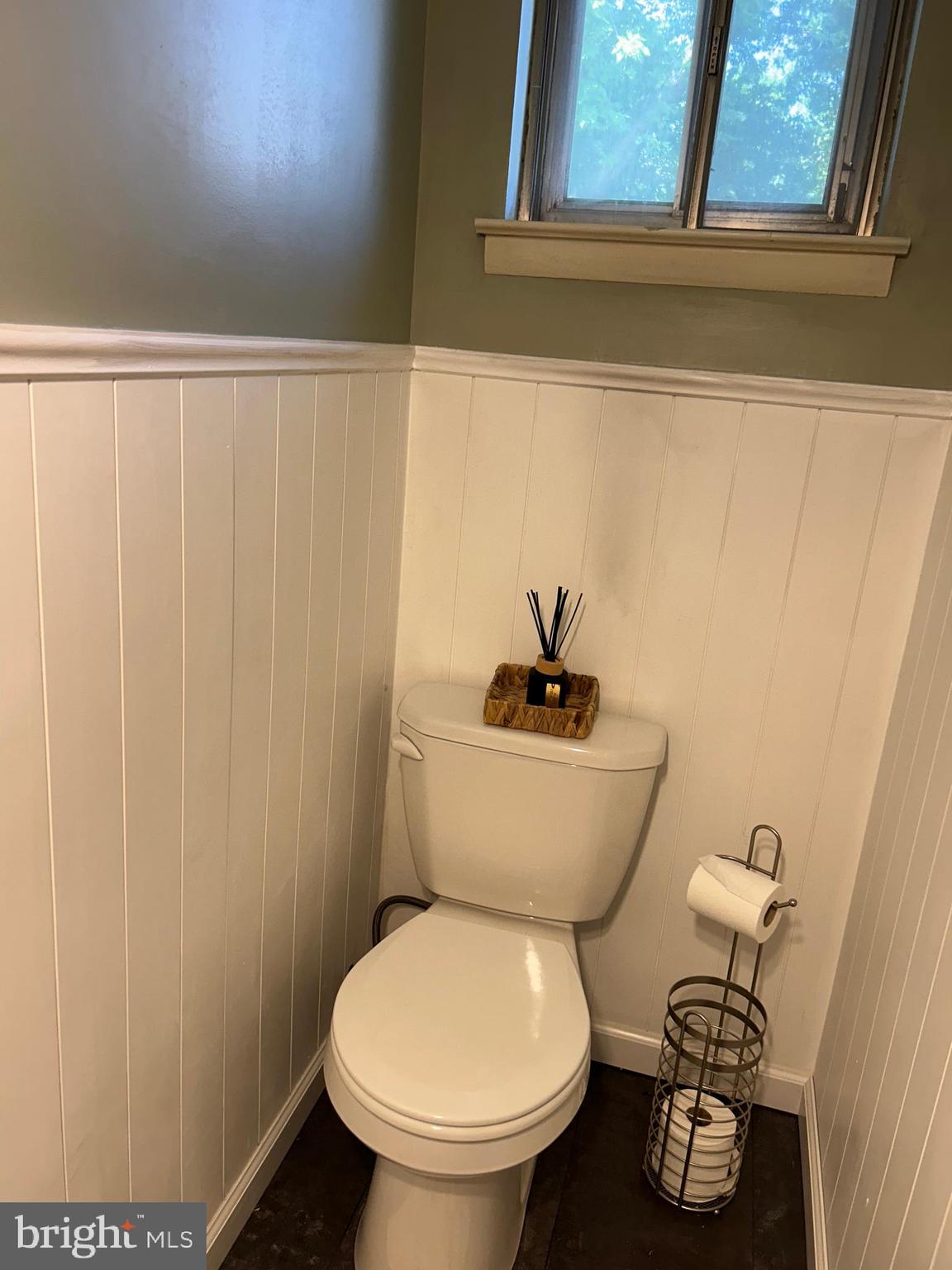 1932 Split Rock Road Lancaster, PA 17601 - Photo 40 of 51 Entry level Powder room