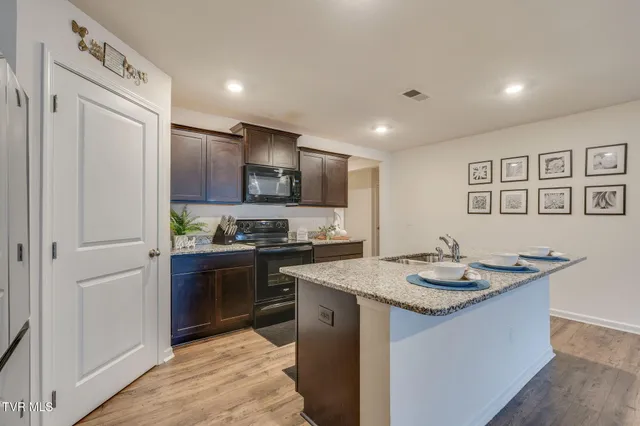 $314,900 | 1237 Stamp Lodge Road, Kingsport, TN 37660