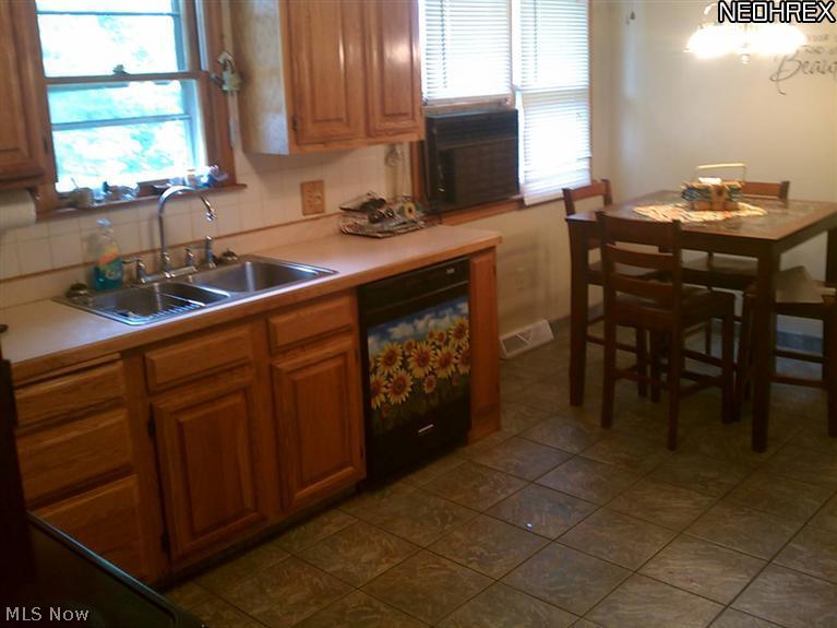 3001 Chapel Road Ashtabula, OH 44004 - Photo 12 of 24 Gallery Image 12