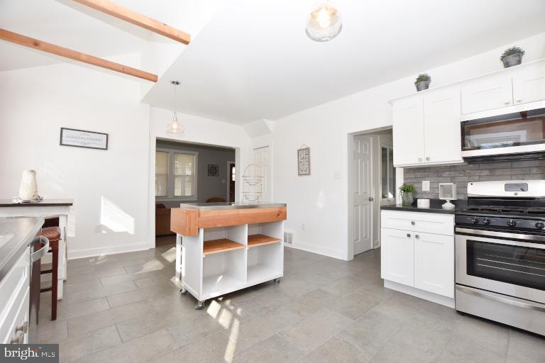 352 Lake Avenue Clementon, NJ 08021 - Photo 6 of 32 Gallery Image 6