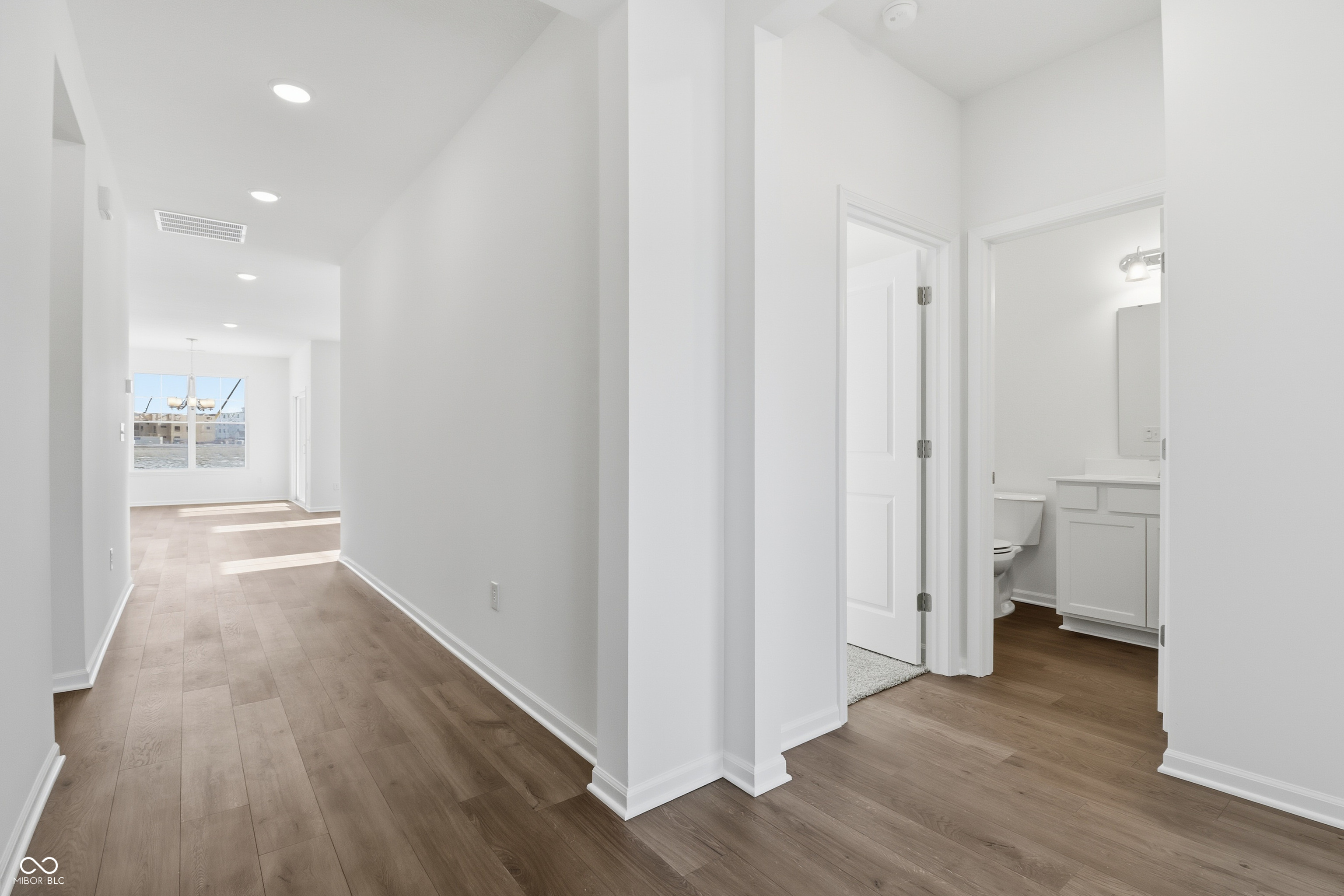 2863 Piper Place Indianapolis, IN 46268 - Photo 11 of 39