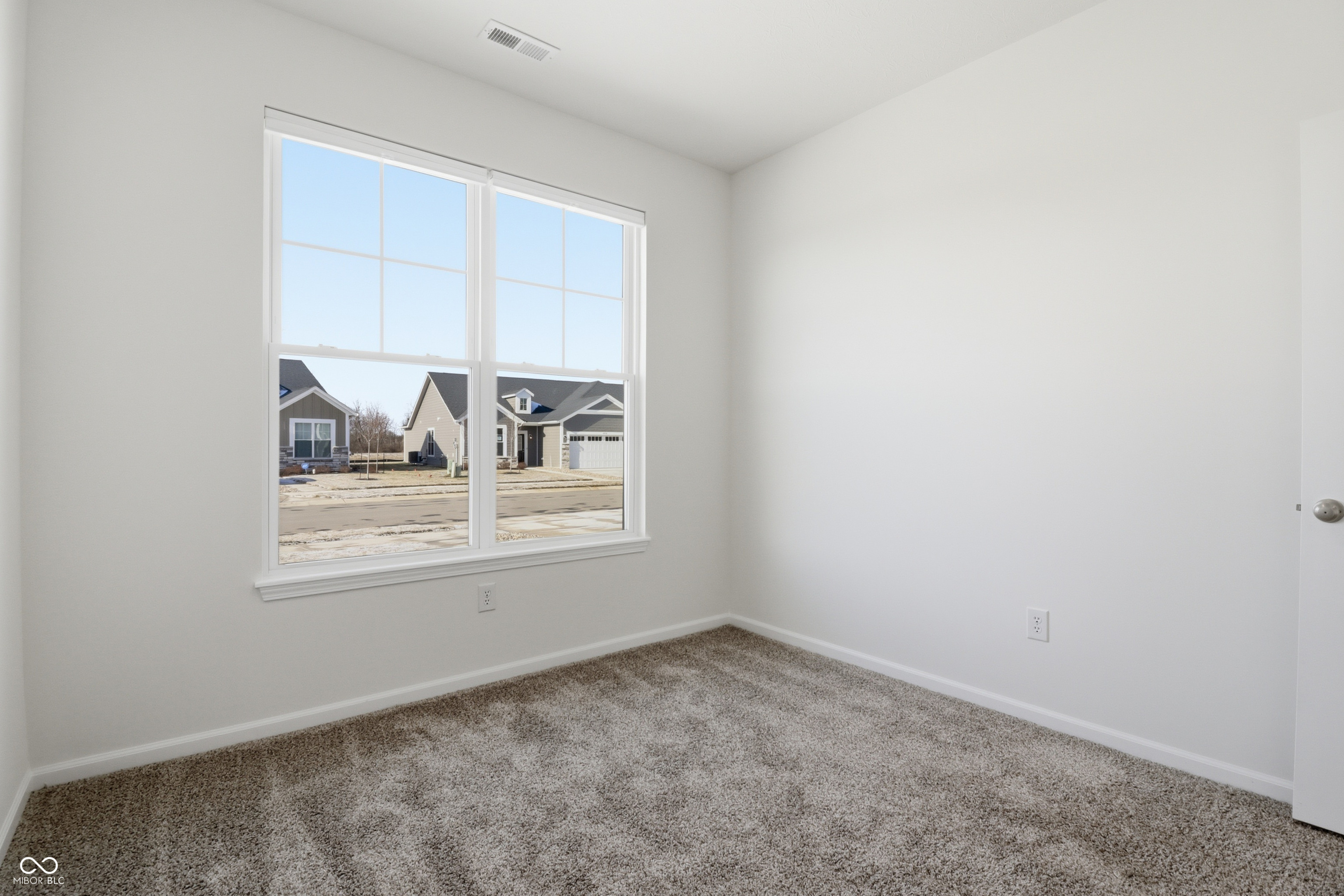 2863 Piper Place Indianapolis, IN 46268 - Photo 12 of 39