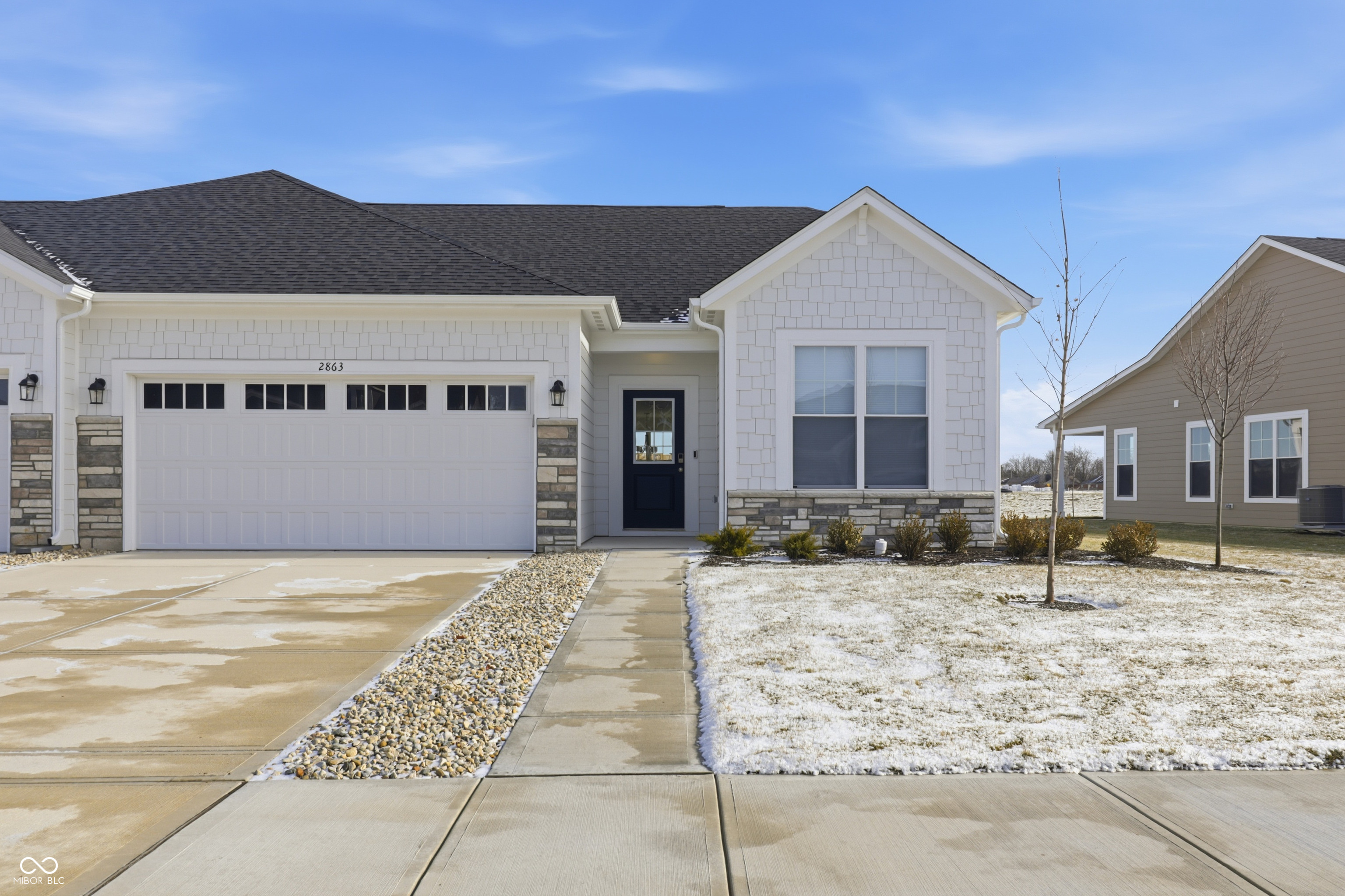 2863 Piper Place Indianapolis, IN 46268 - Photo 2 of 39