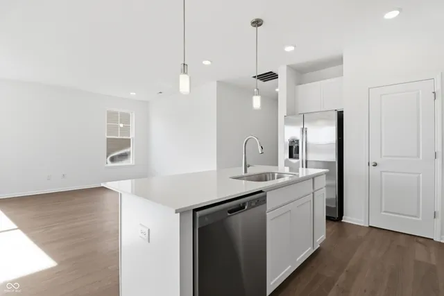 $2,000 | 2863 Piper Place, Indianapolis, IN 46268