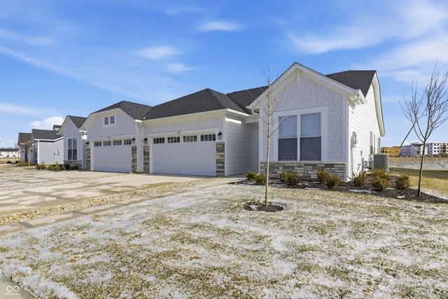 $2,000 | 2863 Piper Place, Indianapolis, IN 46268