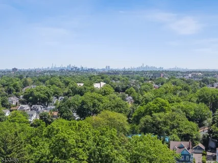 $1,195,000 | 15 Elberta Road, Maplewood, NJ 07040
