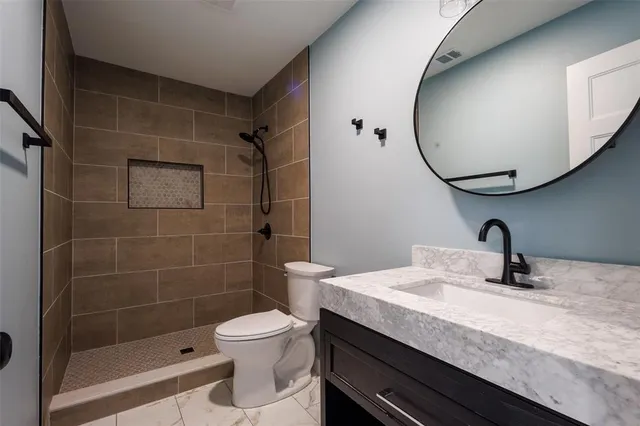 $2,150 | 312 Elm Street, Hurst, TX 76053