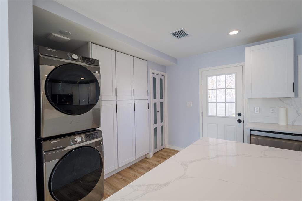 312 Elm Street Hurst, TX 76053 - Photo 8 of 16